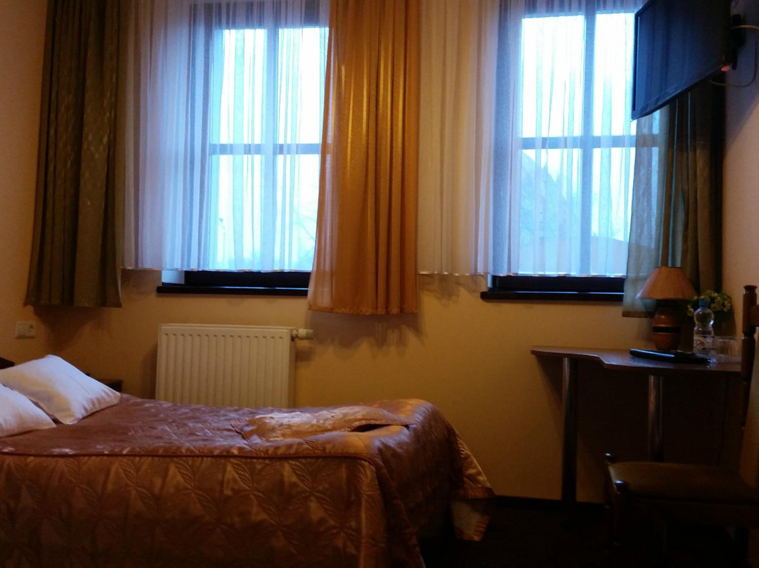 Hotel  Podzamcze