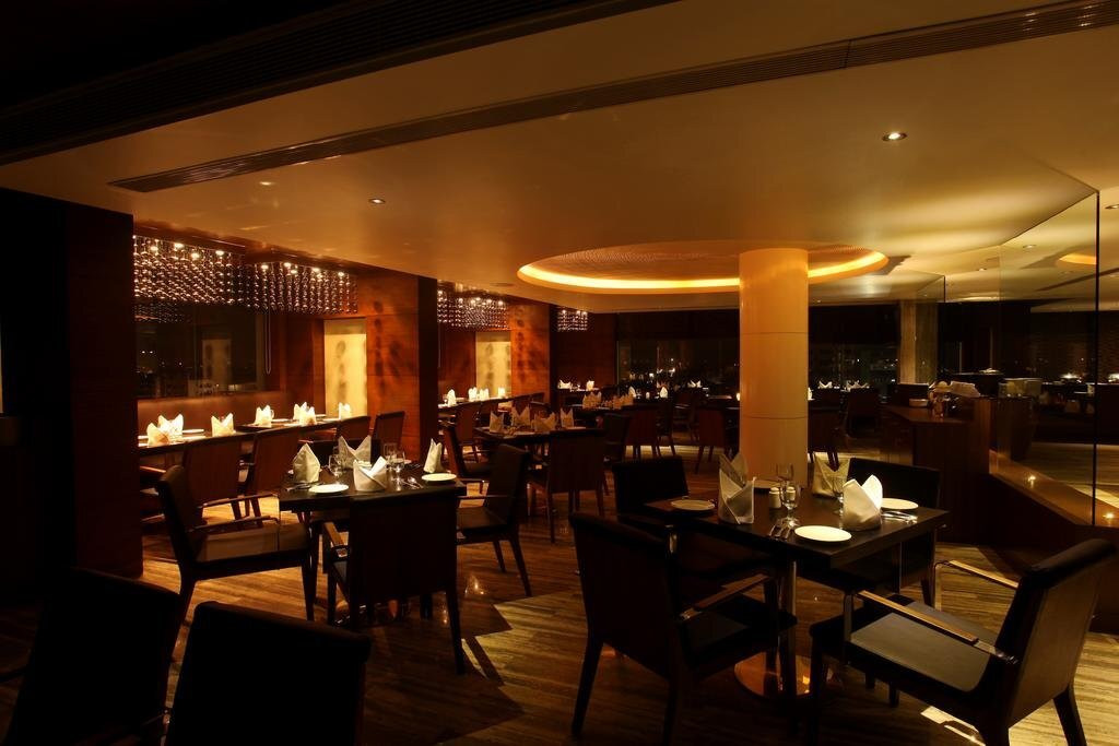 Paradigm Sarovar Portico主图
