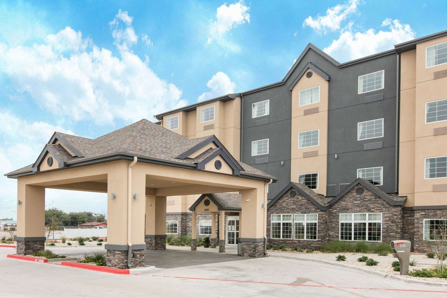 Microtel Inn and Suites by Wyndham Lubbock-官方