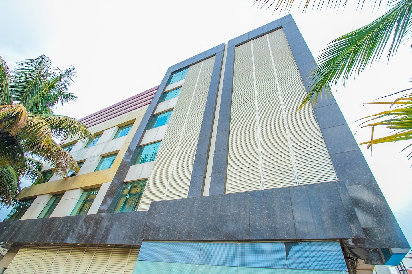 OYO 17102 Hotel Azure Park-官方