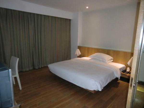 广州南沙珠江三角洲世贸中心大厦-客卧