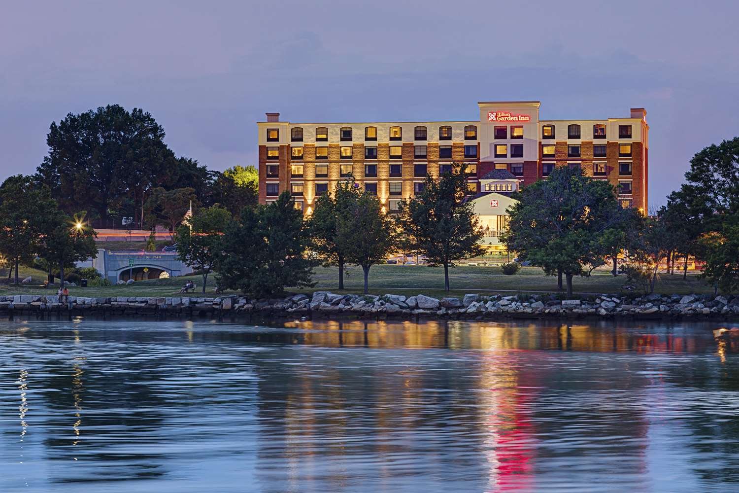 Hilton Garden Inn Providence-官方