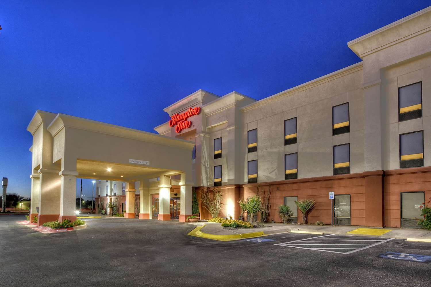 Hampton Inn Midland-官方