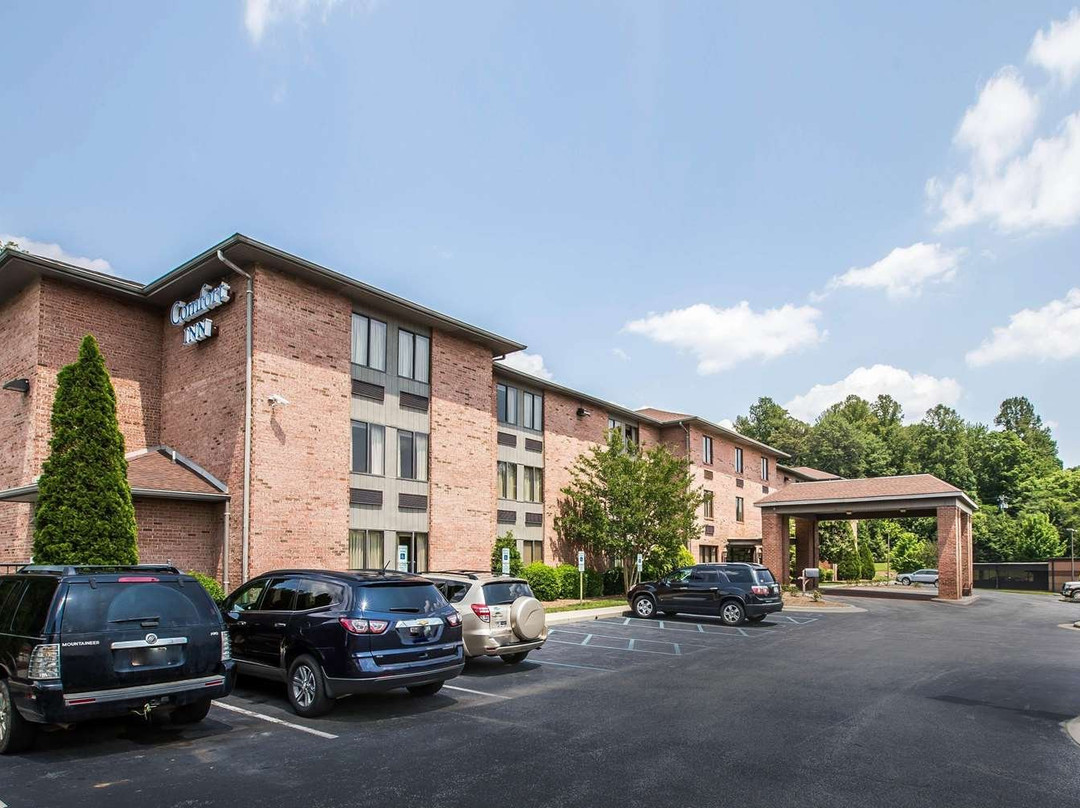 Comfort Inn & Suites Lenoir Hwy 321 Northern Foothills主图