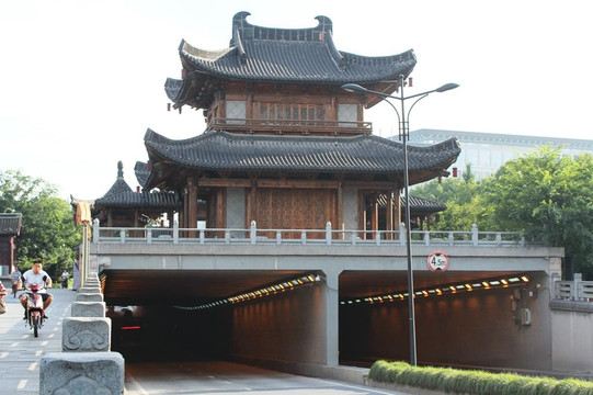 百瑞运河大饭店主图