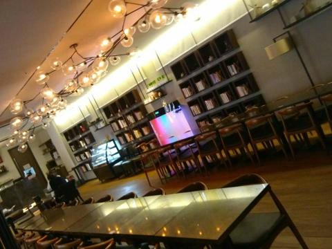 松岩酒店(深圳华侨城店)-客卧