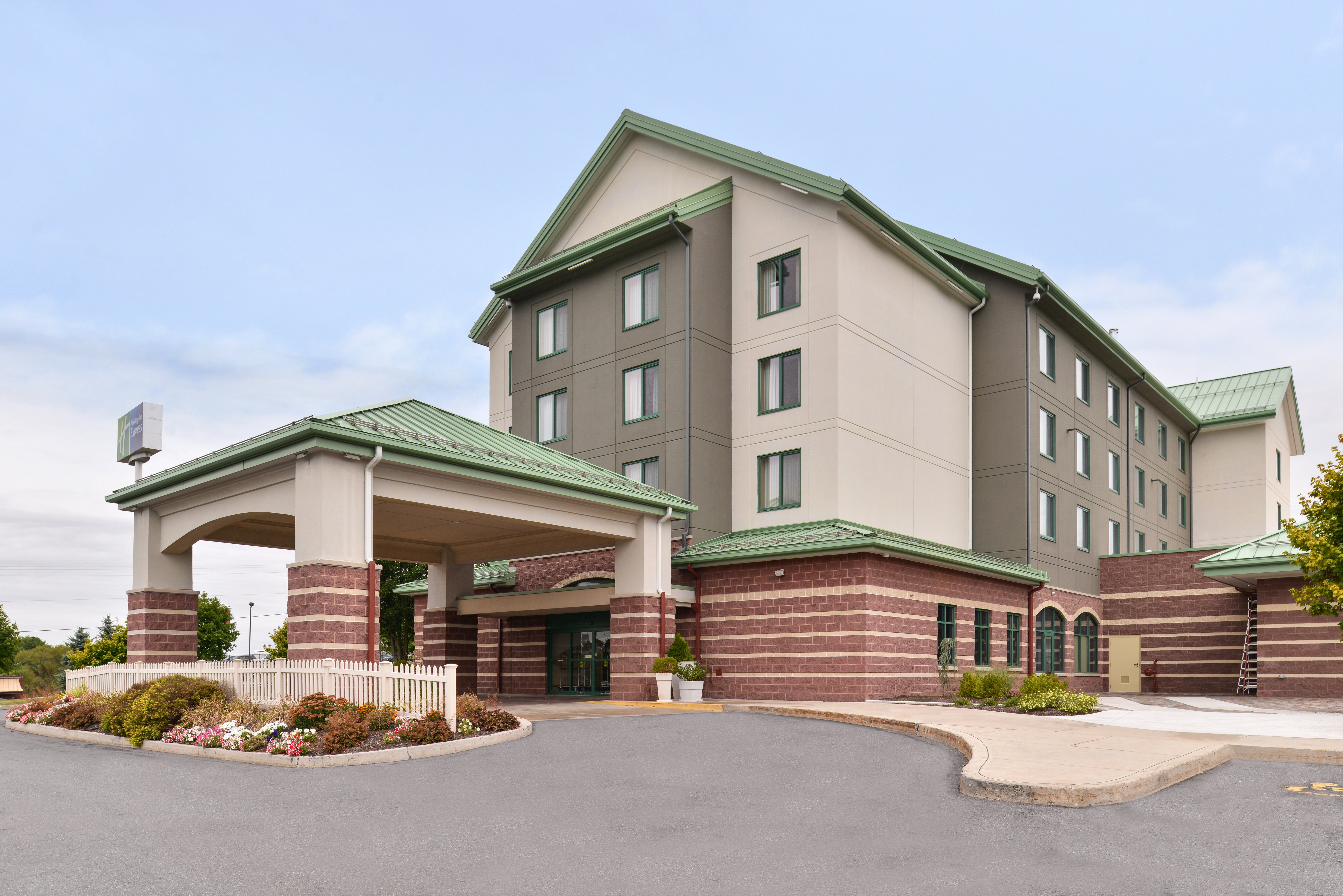 Holiday Inn Express Breezewood, an IHG Hotel-官方