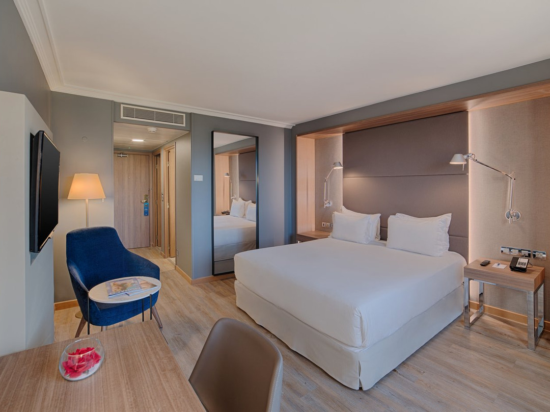 恩尔茨尼斯酒店主图