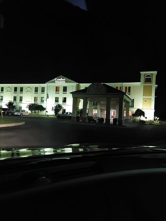 Comfort Inn & Suites主图