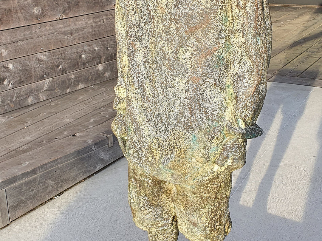 Footsteps Sculpture-霍巴特必去景点