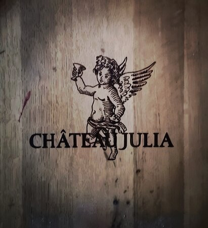 Château Julia-Saint-Laurent-Medoc必去景点