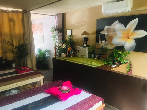 Sawasdee Thai Massage by Chalisa-Portocolom必去景点