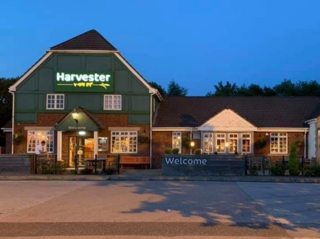 切斯特菲尔德餐馆和美食-Harvester Alma Park