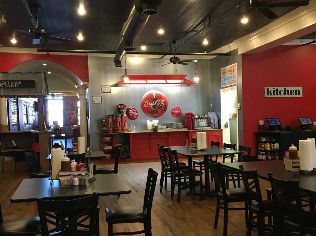 阿尔贝维尔餐馆和美食-Local Joe’s