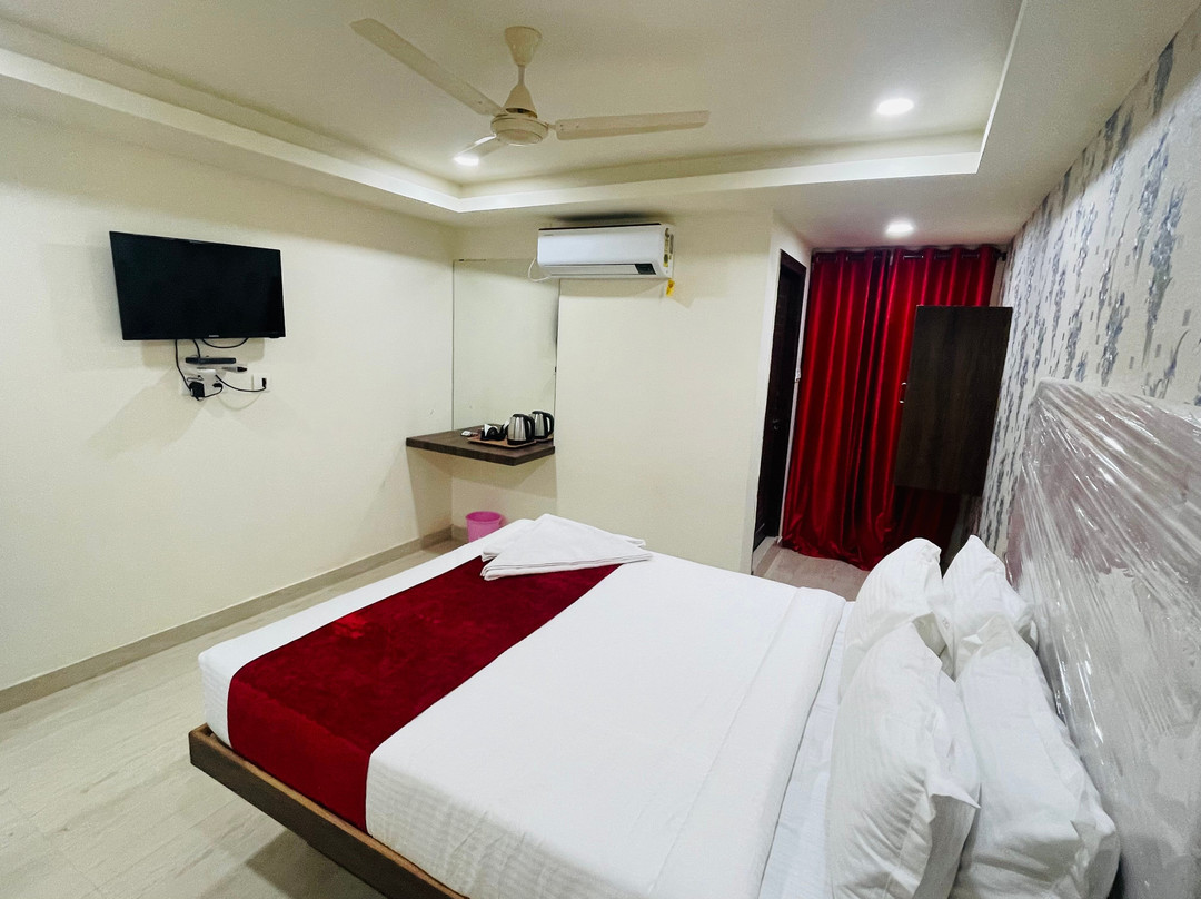 Hotel Bright Airport Zone Shamshabad