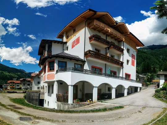 Albergo Stella Alpina di Sonna Enrico C. Sas