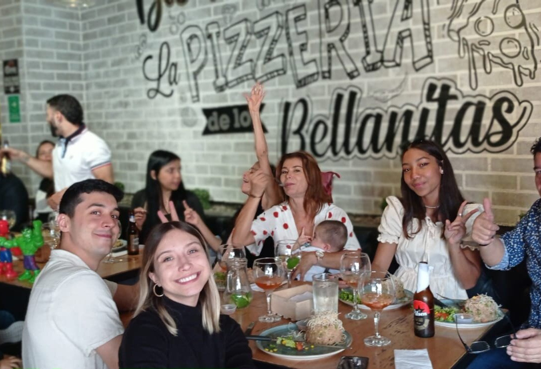 Elena Pizza Y Parrilla