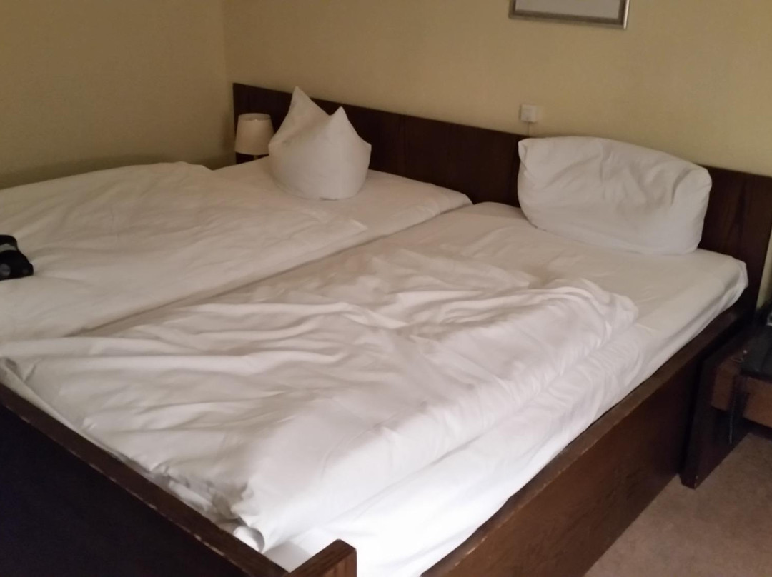 Eazires Oronto Hotel