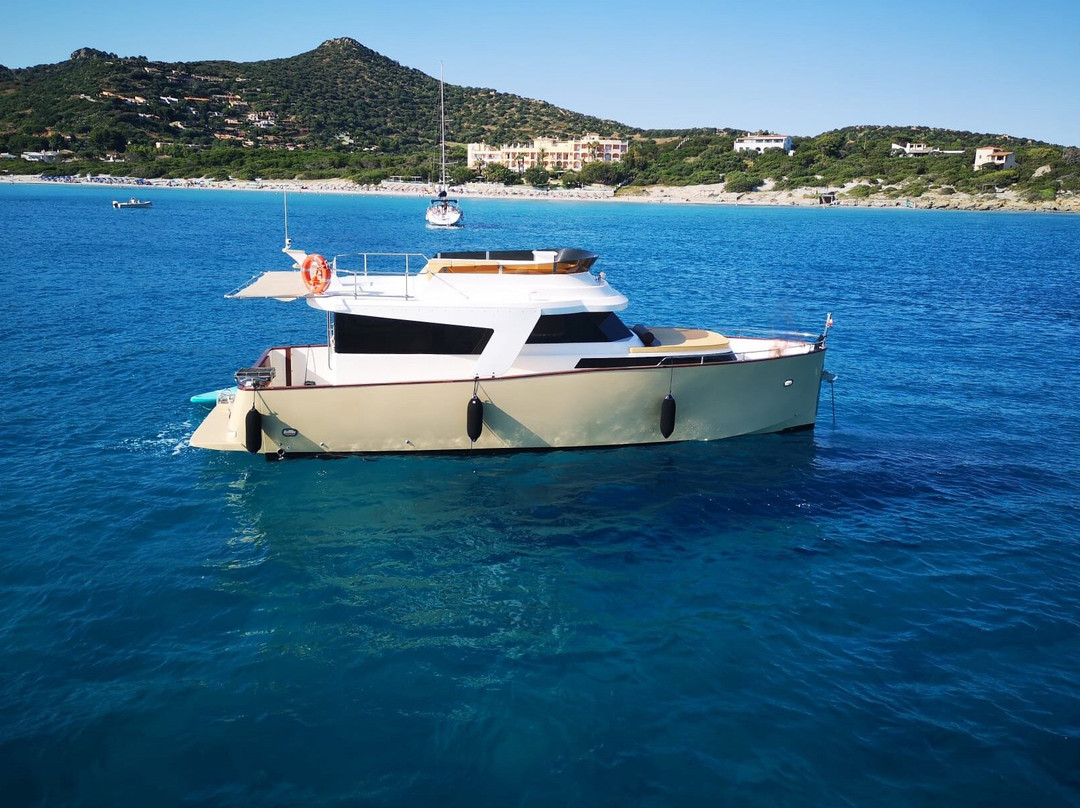 GARUDA RENTBOAT-卡利亚里省必去景点