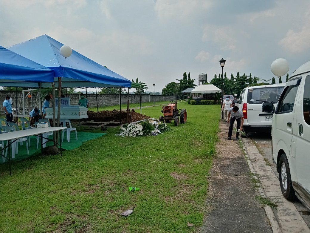 Sanctuario De Carmona Memorial Park