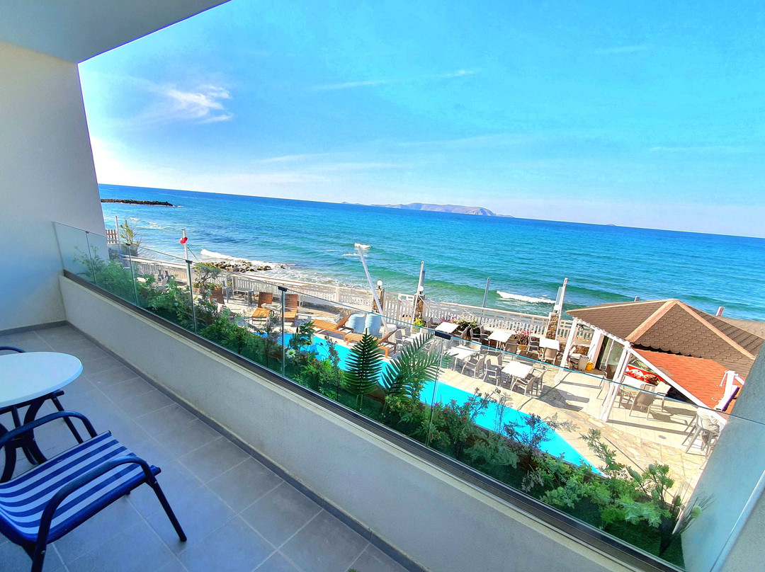 Sunset Beach Hotel主图