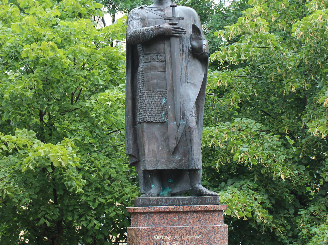 Aleksandr Nevskiy Monument景点图片