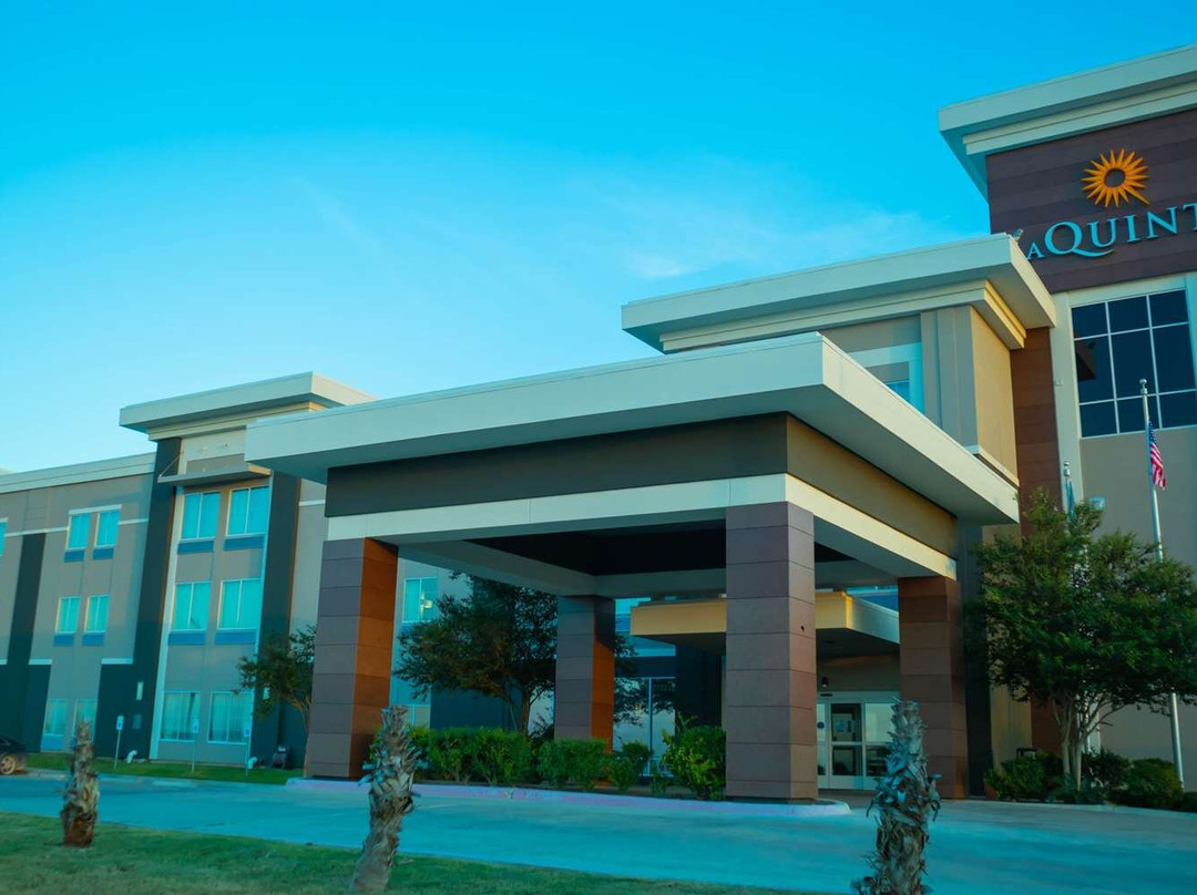 La Quinta Inn & Suites by Wyndham Karnes City - Kenedy主图