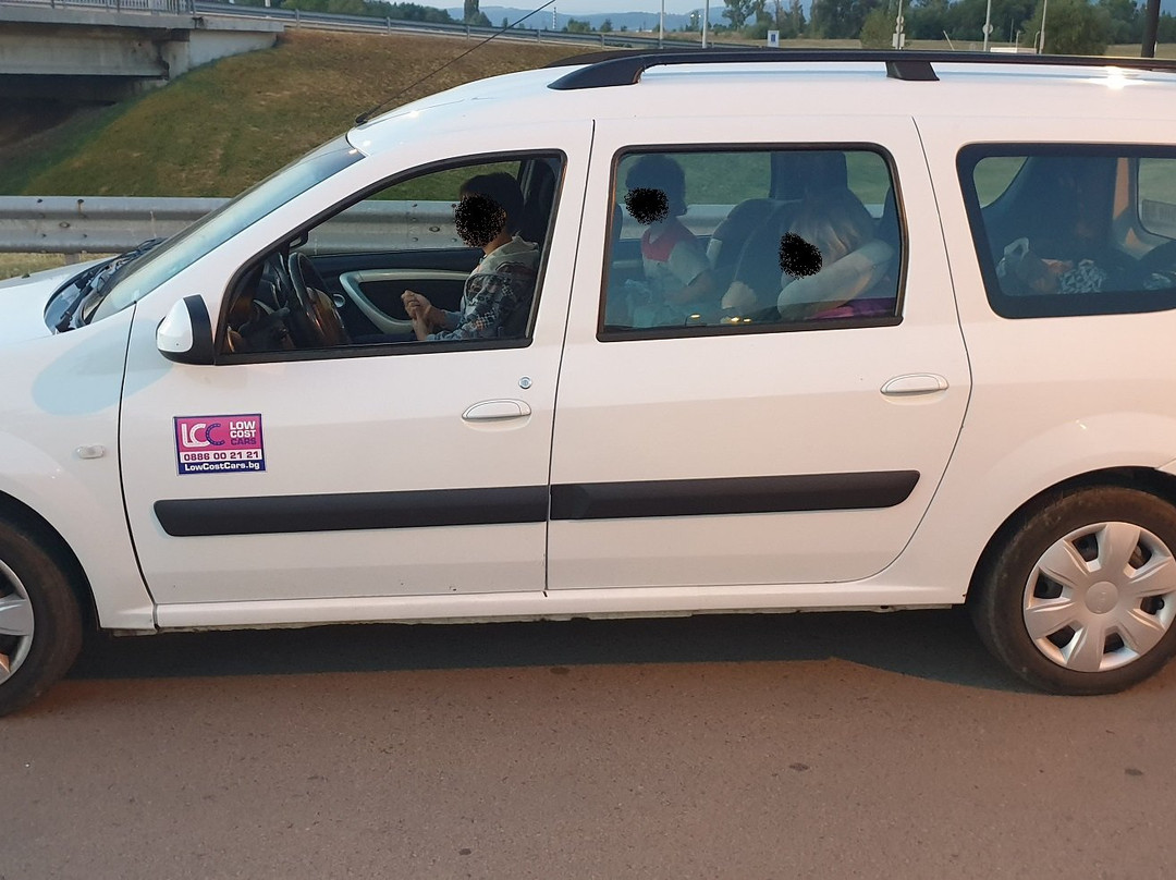 Low Cost Cars-索非亚必去景点