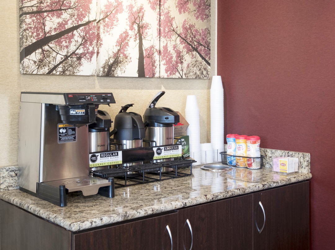 哥伦比亚东红顶酒店-杰克逊堡主图