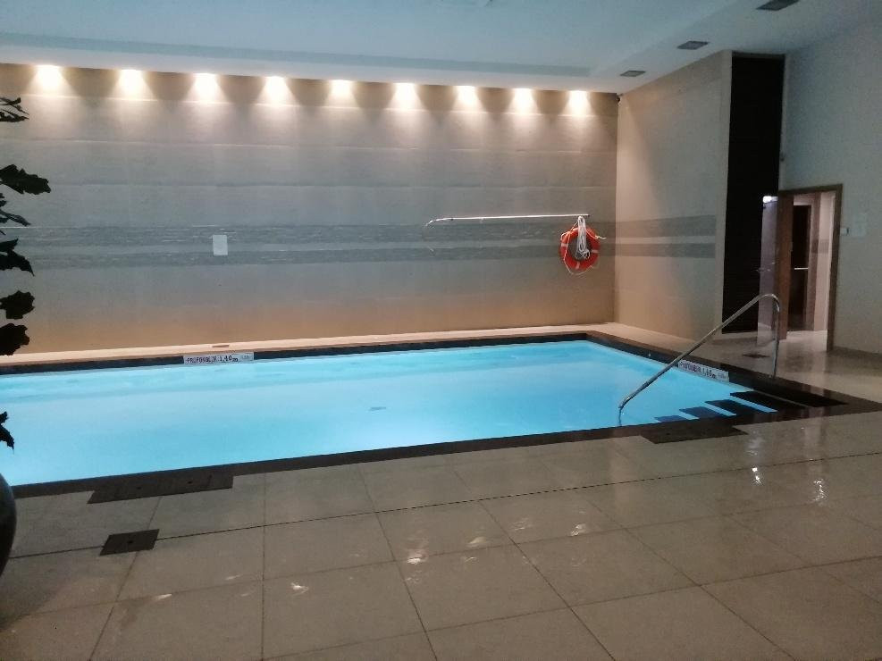 假日度假酒店主图