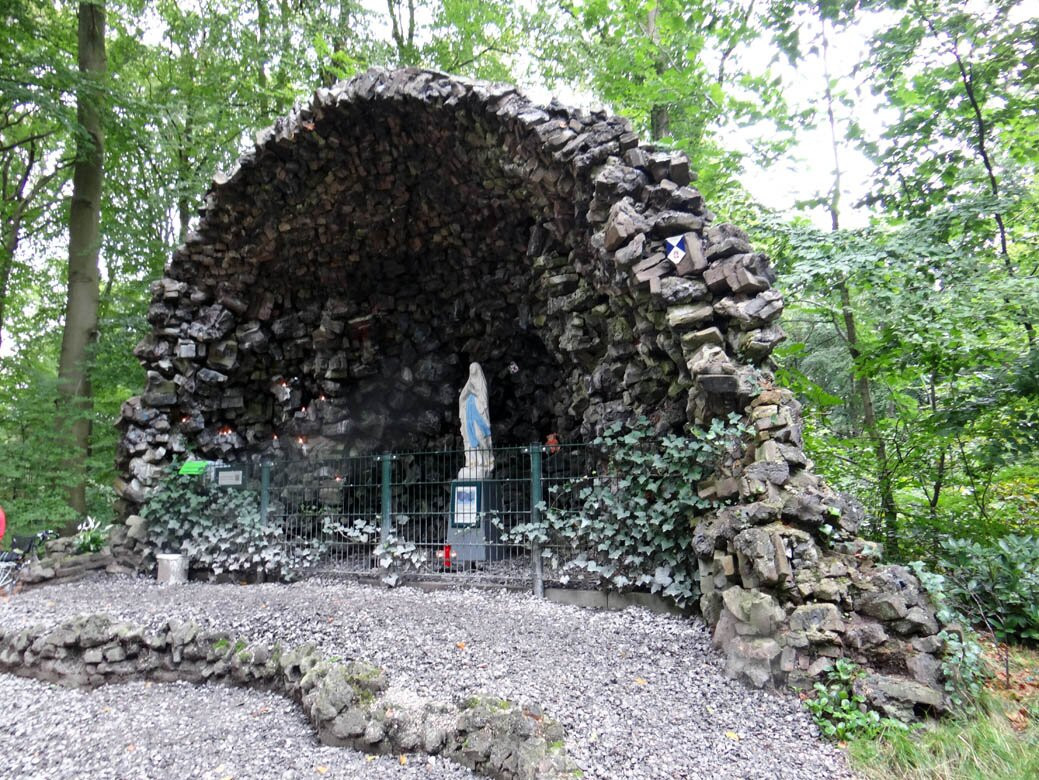 Lourdes Grot Driebergen-rijsenburg-Driebergen-Rijsenburg必去景点