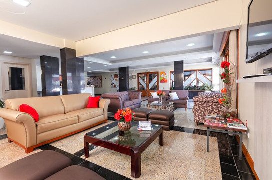 苏亚雷斯坎波邦姆酒店主图