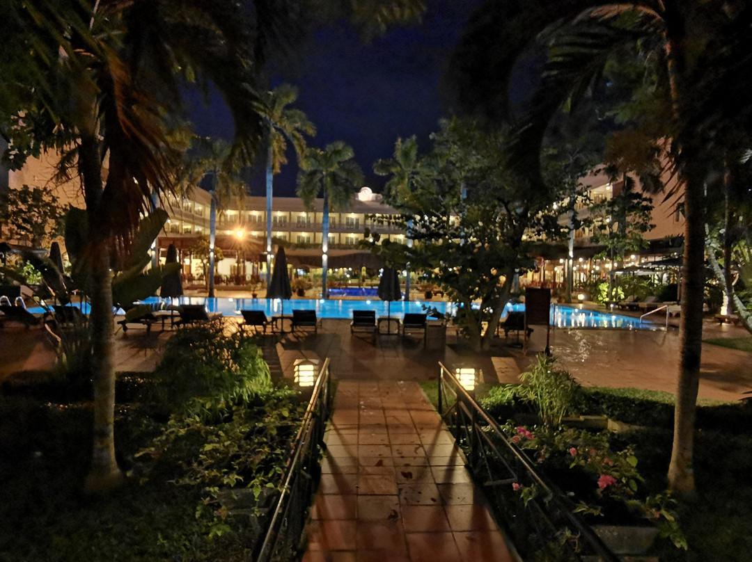 Cau Di Bo Ben Ninh Kieu-芹苴必去景点