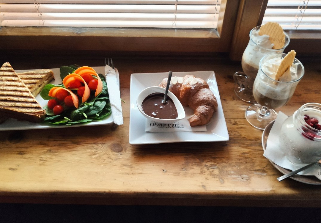 Divna Pani LUXURY GALLERY ROOMS主图