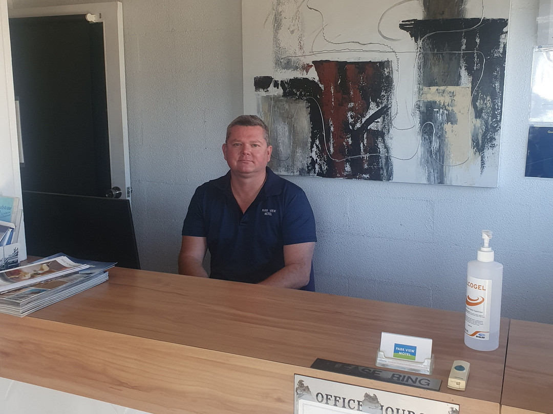 Park View Gladstone主图