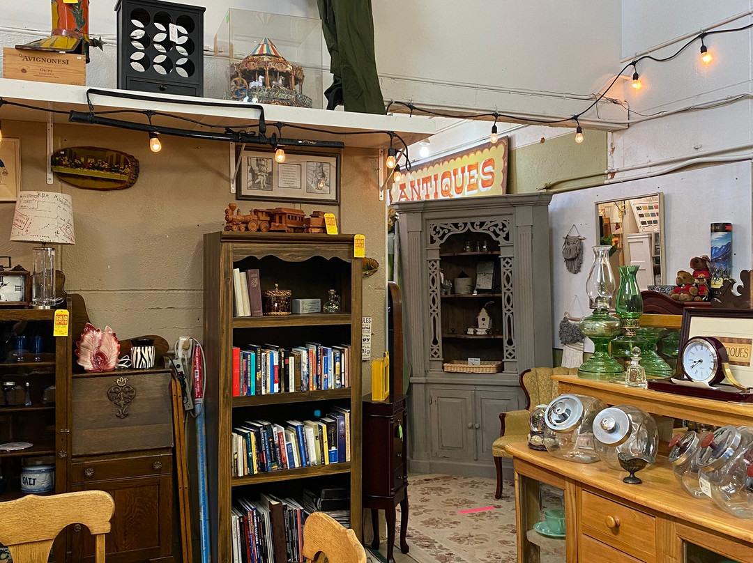 The Old Creamery Antiques景点图片