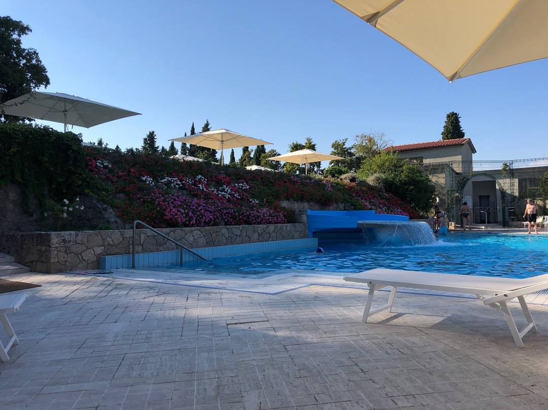 Piscine di Sarteano景点图片