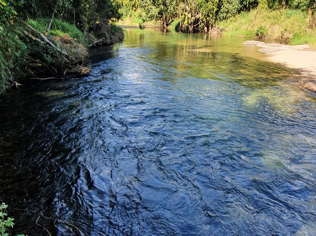 Liverpool Creek Swim Hole-米娜溪必去景点
