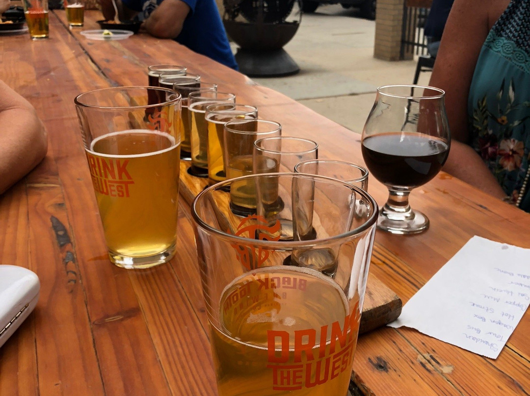 The Blacktooth Brewing Company-谢里登必去景点