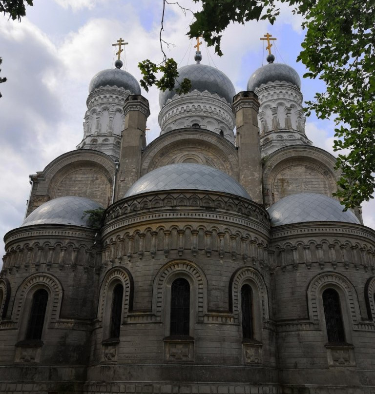 Uspeniya Presvyatoi Bogoroditsy Church-Sergeyevo必去景点