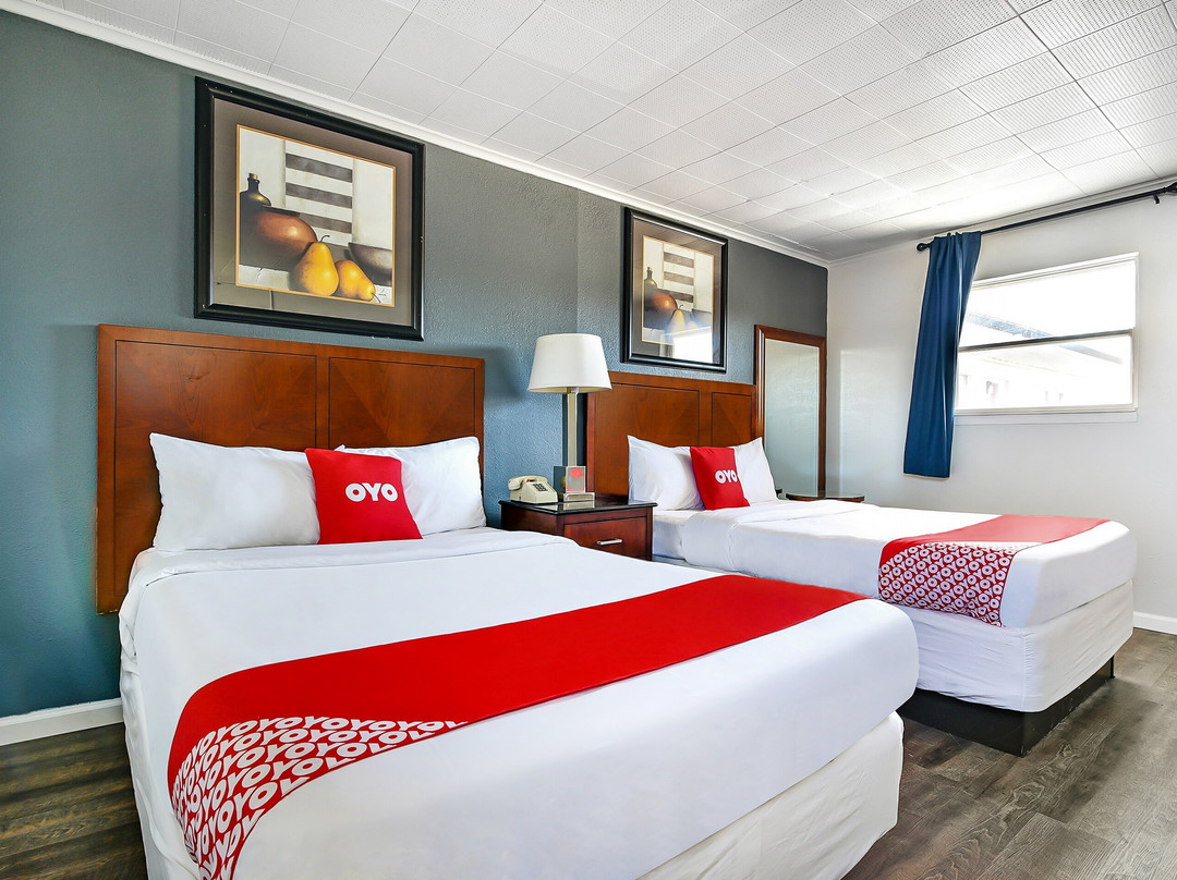 OYO Hotel McAlester OK S Main St主图