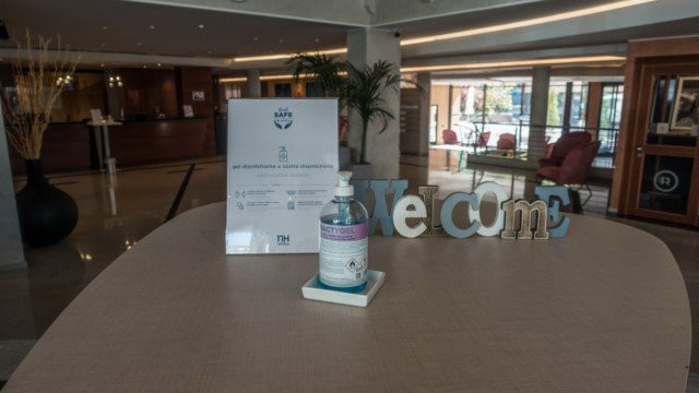 NH庞特维基奥酒店主图