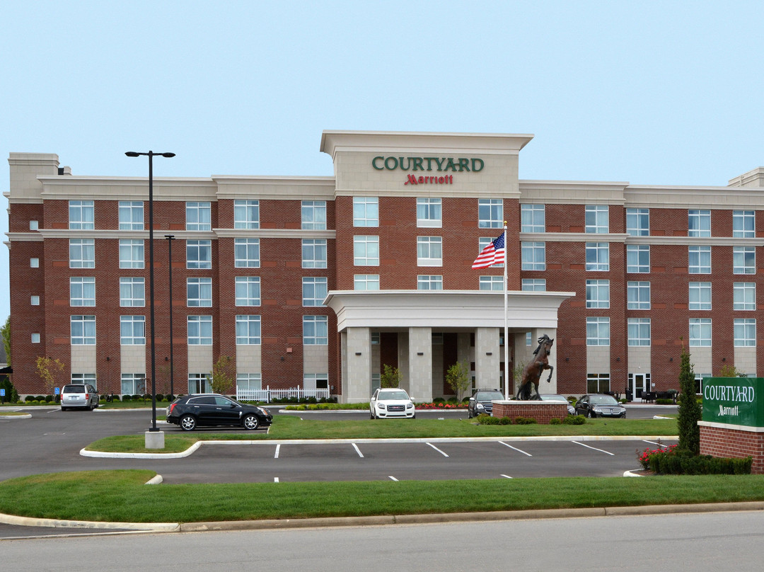 Courtyard by Marriott Youngstown Canfield主图
