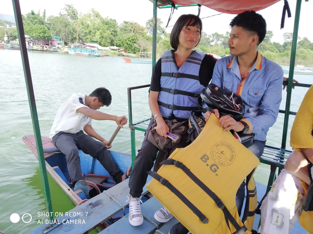 巴拉喜庙-博卡拉必去景点