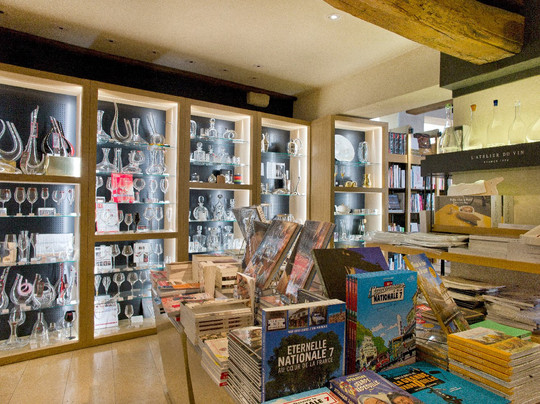 Athenaeum-博讷必去景点