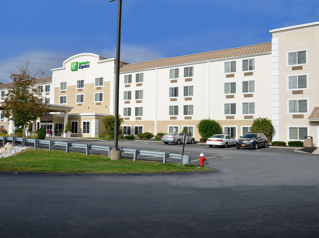 波士顿 - 米尔福德智选假日酒店主图