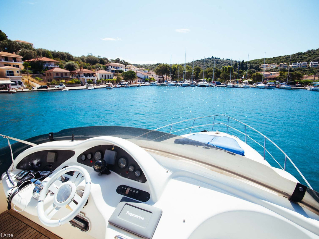 Rio Frio Yacht-Lefkada Town必去景点