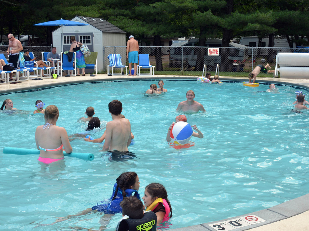 Pineland Camping Park