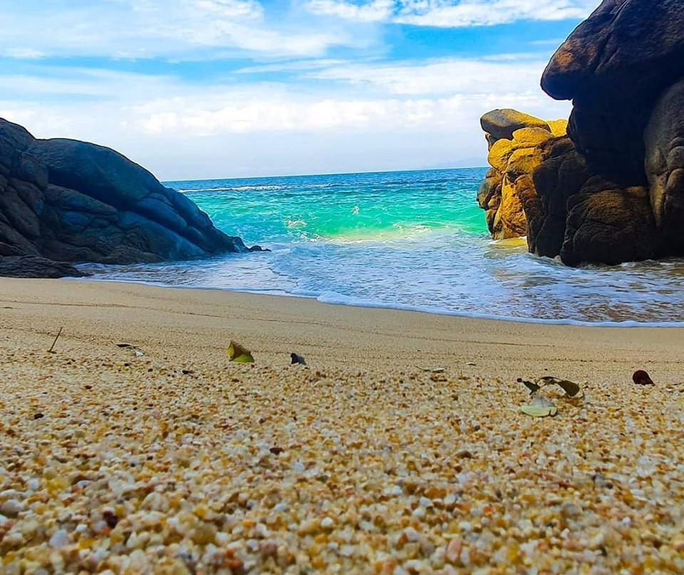 Playa Colomitos-Boca de Tomatlan必去景点