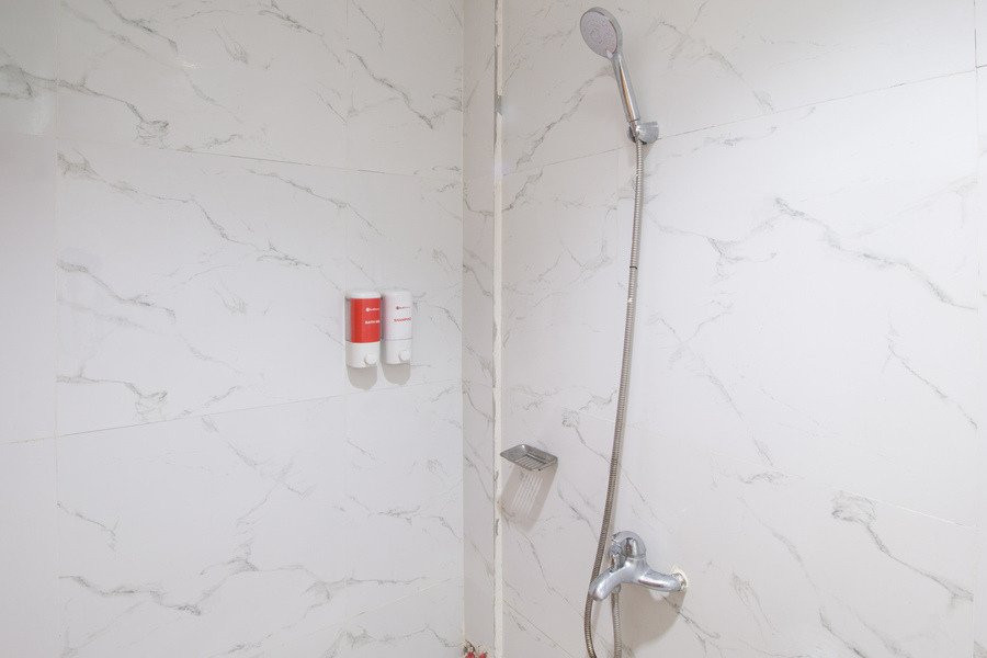 RedDoorz Plus Near Tacloban Astrodome主图